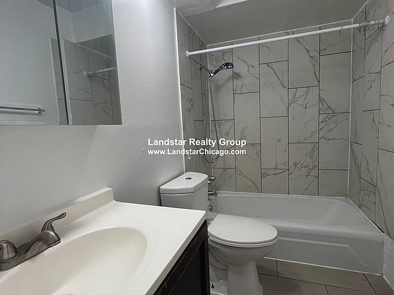 3rd image of 1515 W Morse Ave APT 302