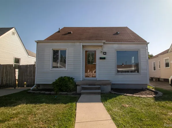 3585 22nd St, Wyandotte, MI 48192