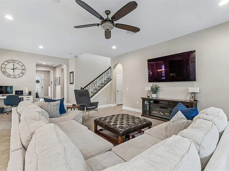 4123 Windcrest Dr — Photo 15