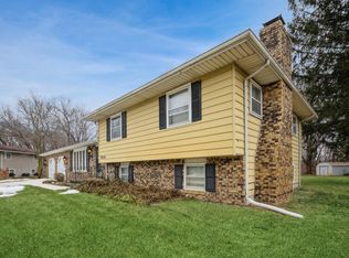 630 Greentree Dr, Michigan City, IN