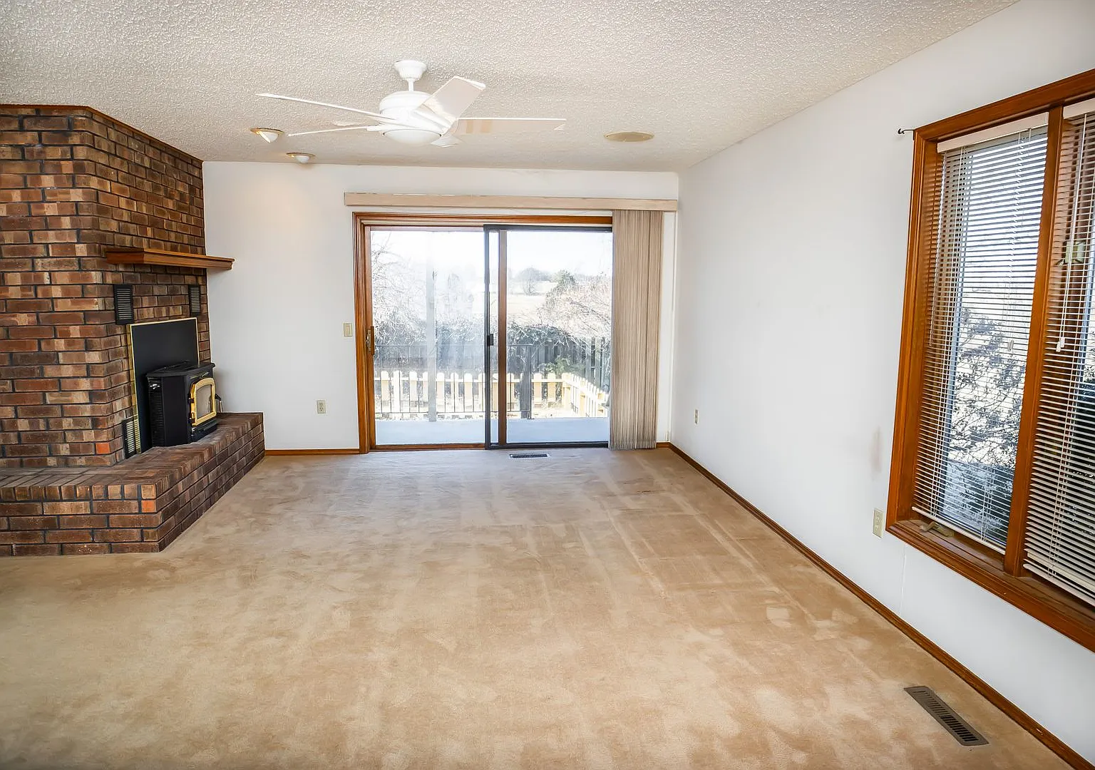 Condo for rent with inground pool — Photo 4