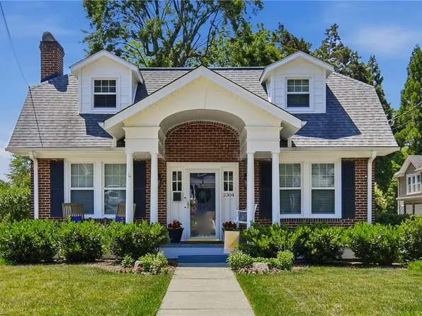 2304 Elizabeth Ave, Winston Salem, NC 27103