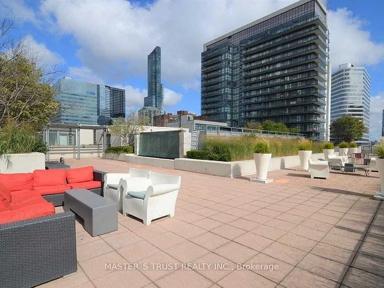 111 Elizabeth St #1716 — Photo 3