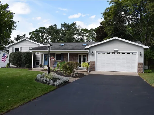 243 Parkview Dr, Rochester, NY 14625
