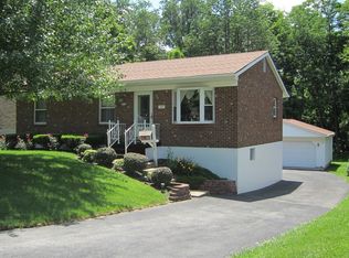 147 W Josie Ave, Hillsboro, OH 45133