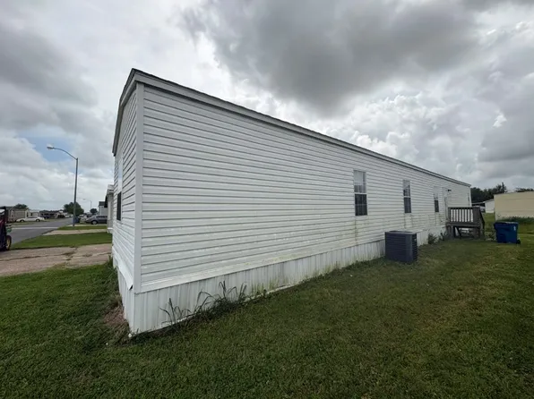 2187 E Gauthier Rd Trailer 213, Lake Charles, LA 70607