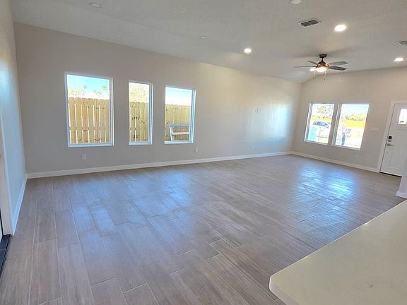 4th image of 4246 Casamigos St