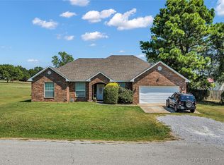 150 Whipperwill St, Ardmore, OK 73401