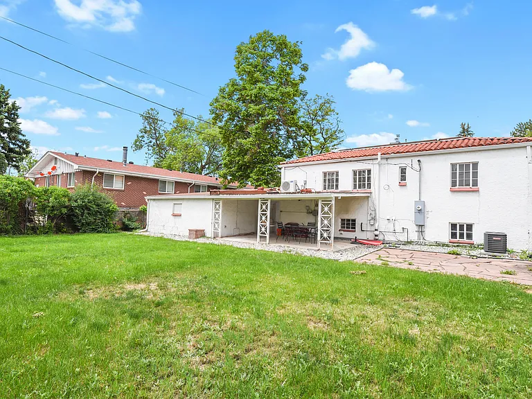 320 S Dale Ct #A — Photo 17