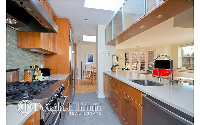 Rented by Douglas Elliman | media 55