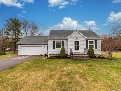24 Greenmeadow Dr, Orchard park, NY, 14127