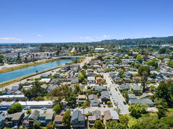 136 Canfield St #A, Santa Cruz, CA 95060