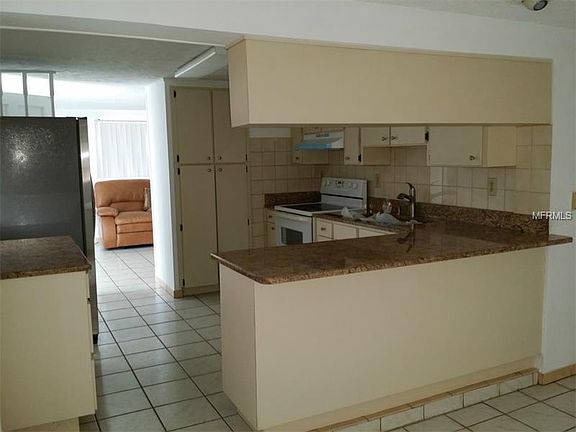 3rd image of 7001 N Coolidge Ave