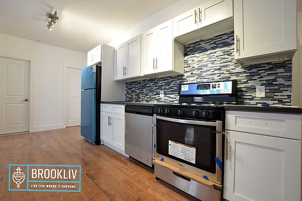 Rented by null | media 10