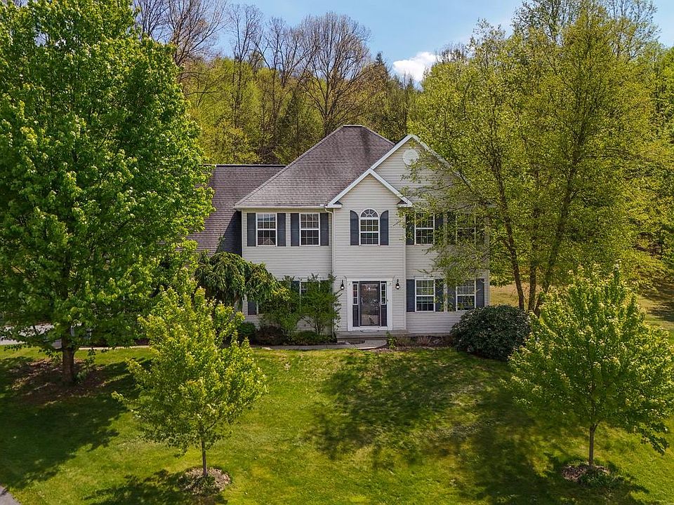 1st image of 115 Holly Rd