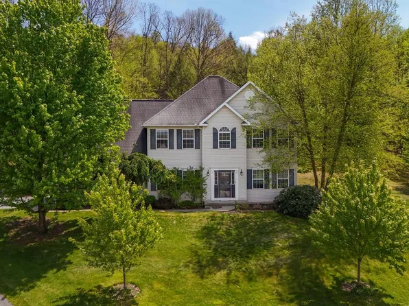 115 Holly Rd, Orwigsburg, PA 17961