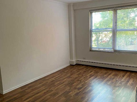 3rd image of 2610 W Berwyn Ave #312