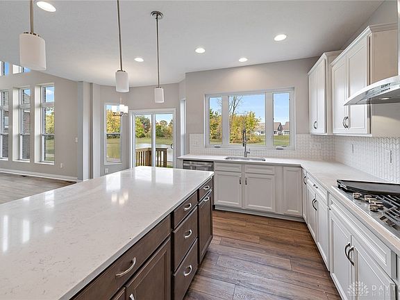 4th image of 10123 Washington Glen Dr #125