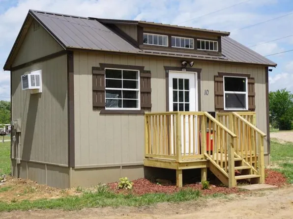 223 Zimmerman Ave #10, Bastrop, TX 78602
