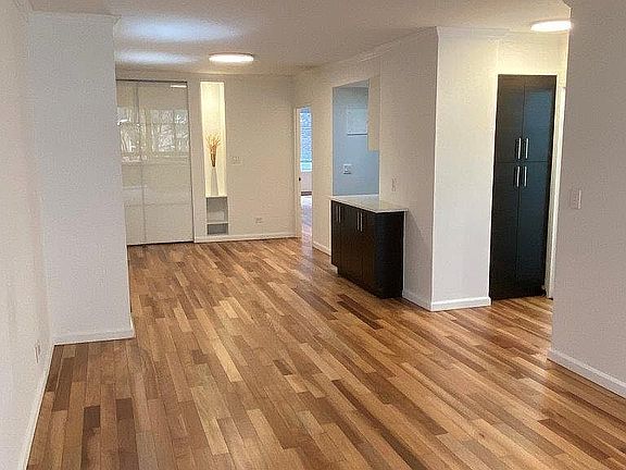3rd image of 347 W 57th St APT 8A