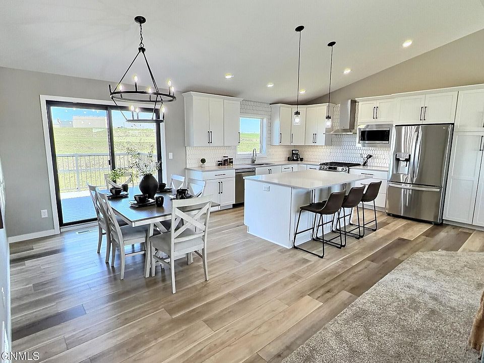 1st image of 508 Shale Dr