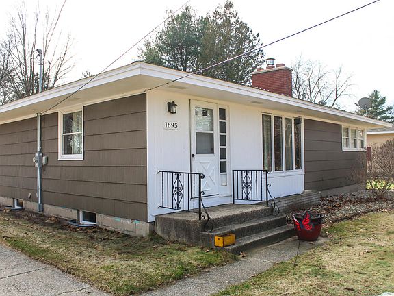 4th image of 1695 Shorewood Dr