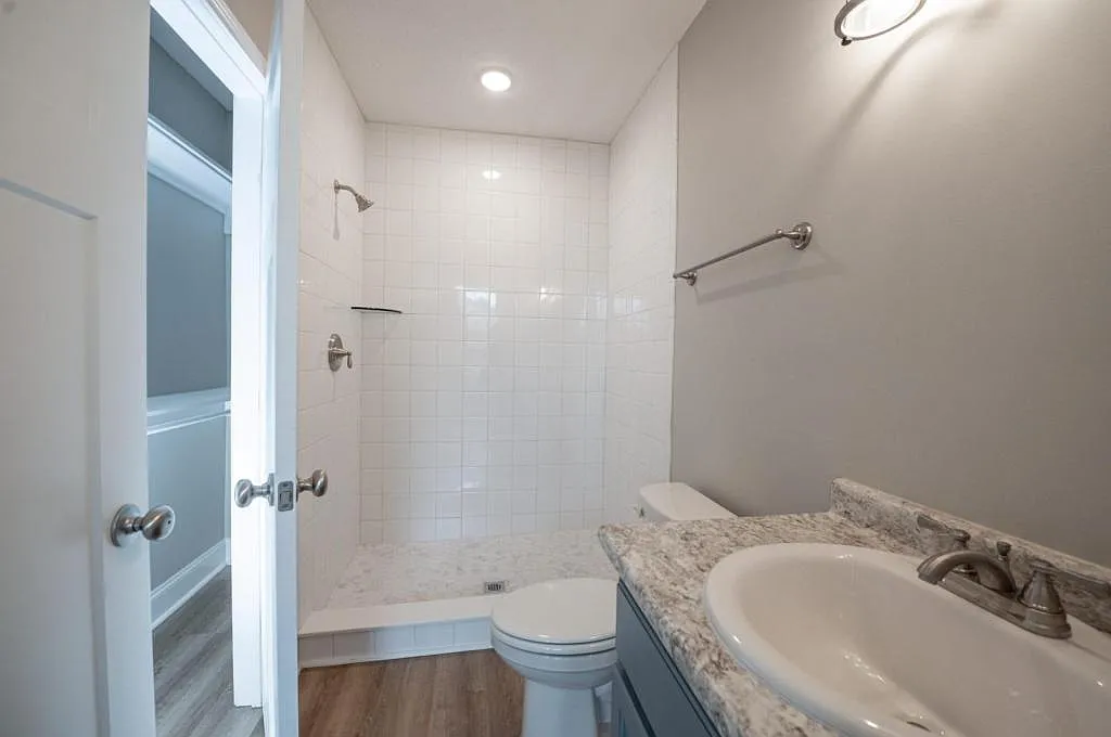 105 S Zetterower Ave, apt 34 — Photo 4