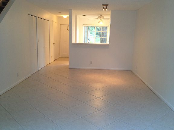 4th image of 9790 Kamena Cir