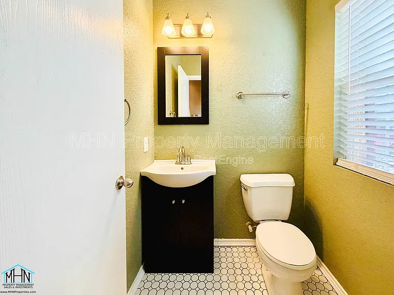 5630 Sendero Spg — Photo 12