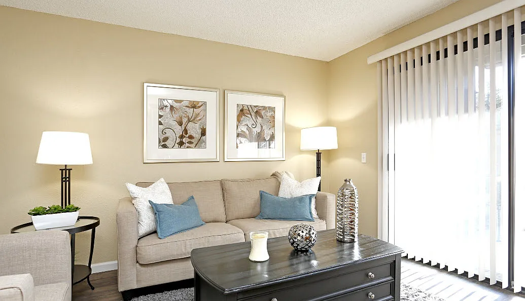 1 bed, 684 sqft, $2,486 — Photo 4