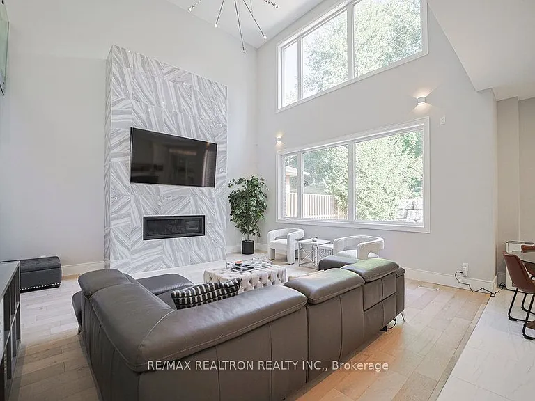 263 East Ave — Photo 7