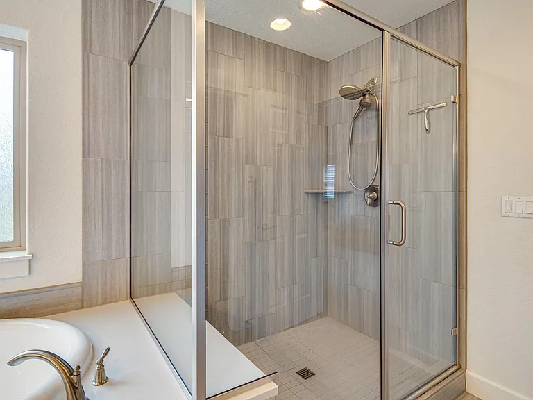 3012 NE Flagstone Ave — Photo 16