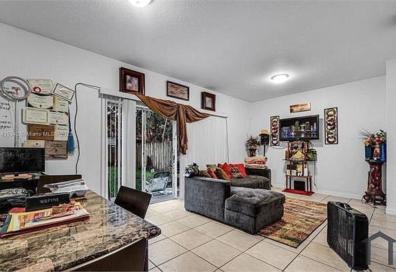3rd image of 855 SW 6th Pl