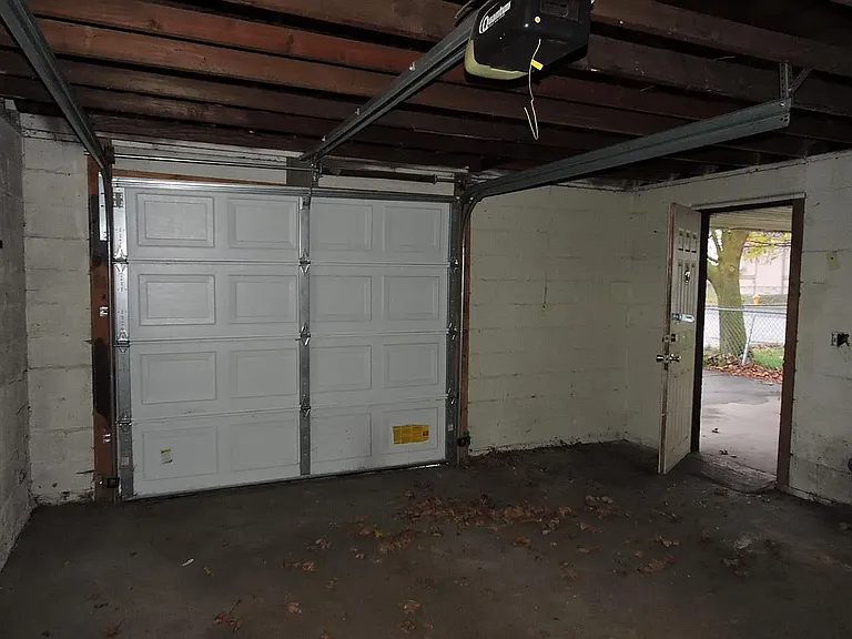 2604 E Pacific Ave — Photo 13