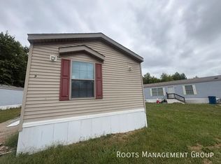 200 Paradise Acres Rd #9, Carterville, IL 62918