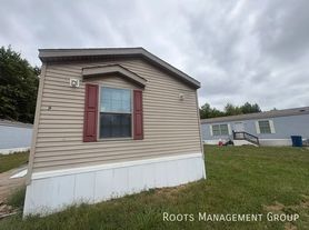 200 Paradise Acres Rd