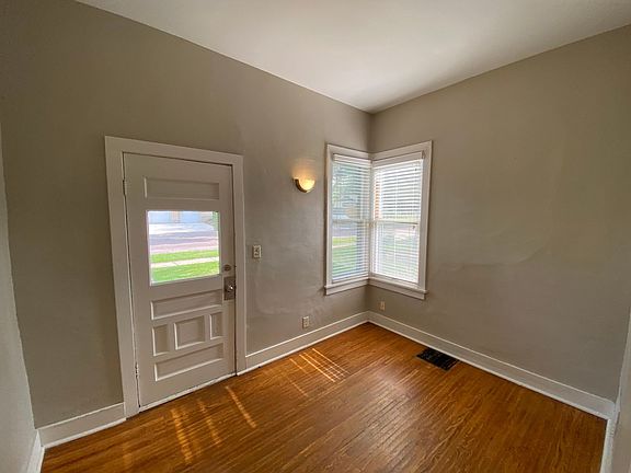 5th image of 1400 S Center Ave APT 4