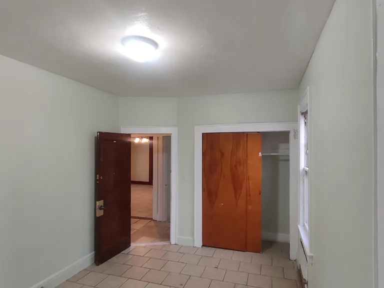 634 Madison Ave #1 — Photo 17