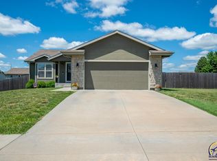 7010 SW 18th St, Topeka, KS 66615