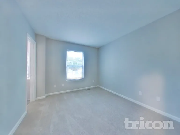 8918 Six Point Ln — Photo 12