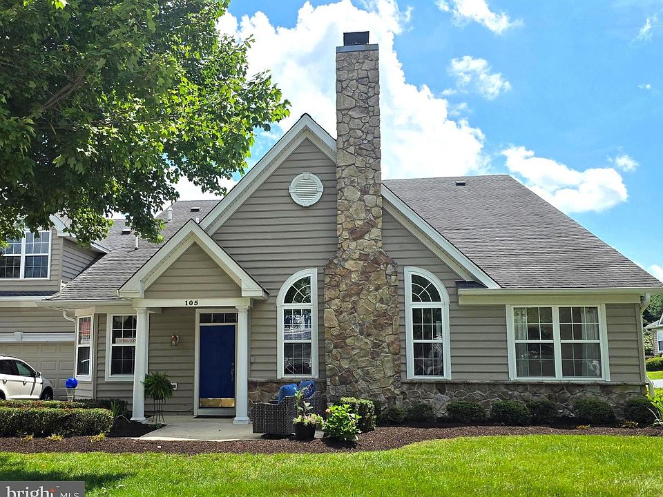 1st image of 105 Hulnick Rd #438
