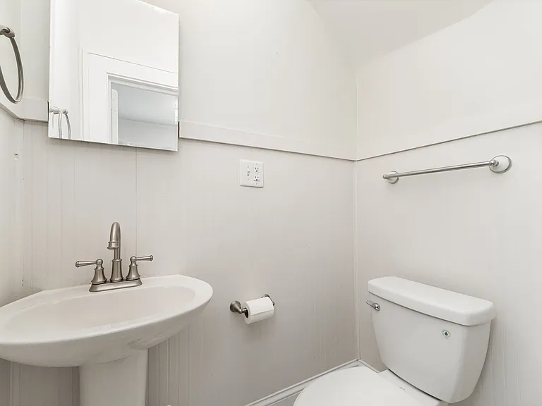 2110 Dartmouth Pl — Photo 14