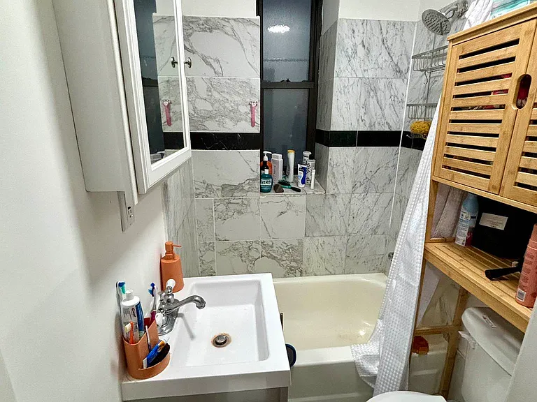 11 Avenue D #4 — Photo 13