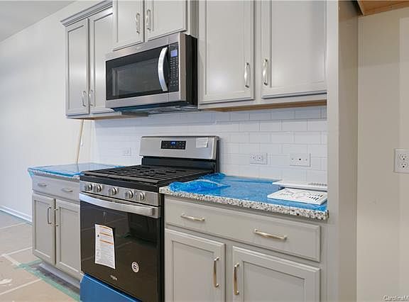4th image of 7441 Hartsfield Dr #58