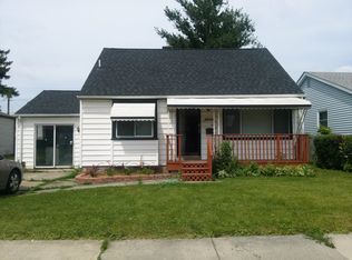 25209 Packard St, Roseville, MI 48066