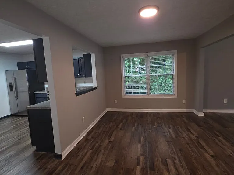 1550 Cedar Hl — Photo 10