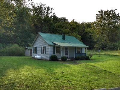 671 Tobaccoport Rd, Bumpus Mills, TN, 37028