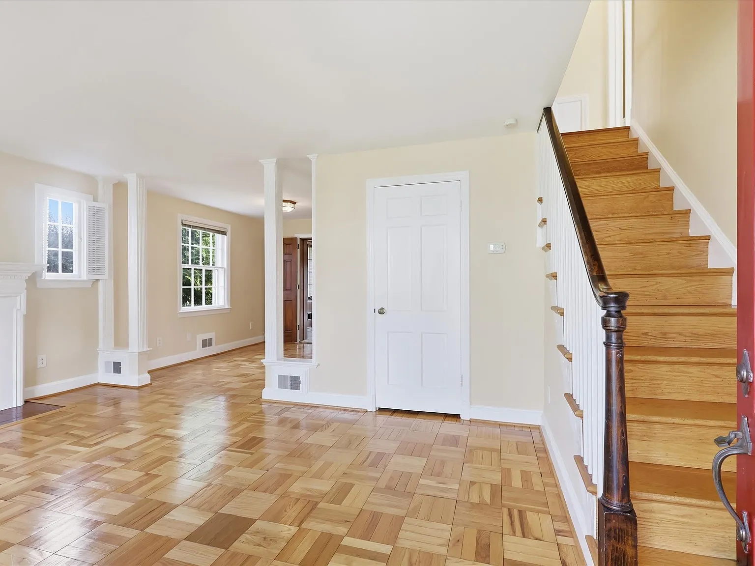 3 bed, 2.5 bath, 2090 sqft, $4,500 — Photo 3