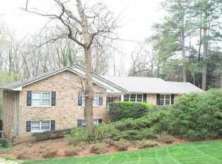 1017 Castle Falls Dr, Atlanta, GA 30329