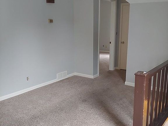 3rd image of 122 S Grant St #A